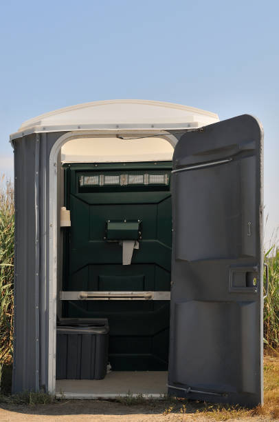 Best Portable restroom trailer rental  in Summer Set, MO